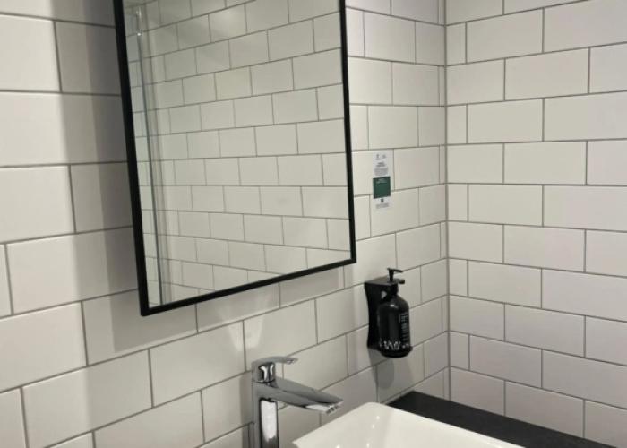 Holiday Inn NEWPORT by IHG