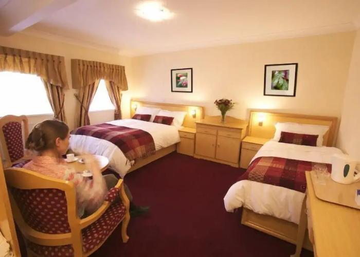 Gateway Hotel