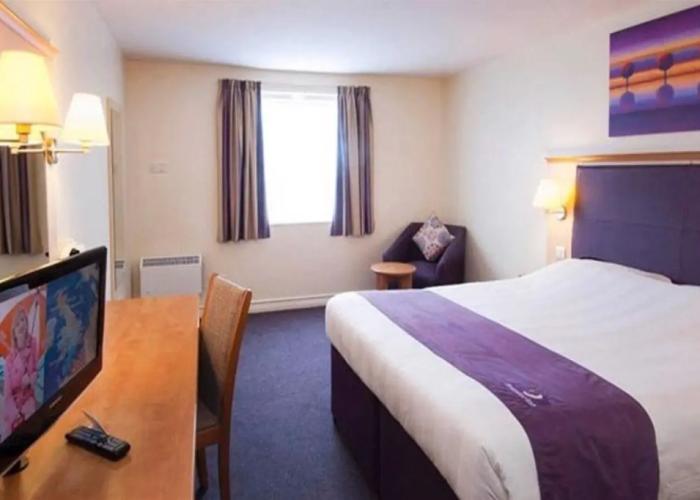 Premier Inn Newport Wales (M4, J24)