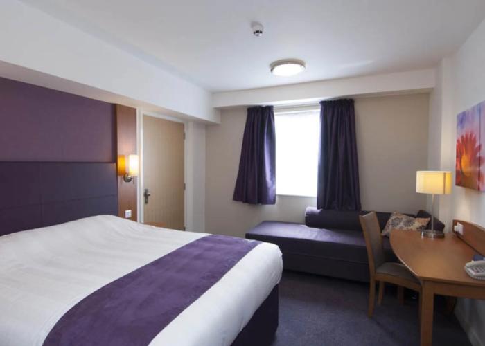 Premier Inn Caerphilly Crossways