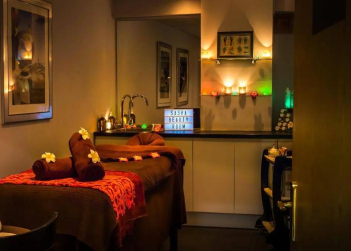 Parkway Hotel & Spa