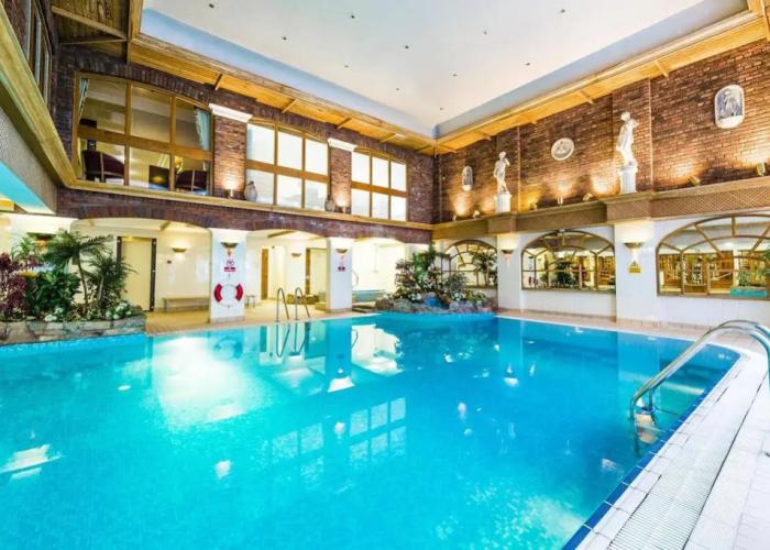 Parkway Hotel & Spa