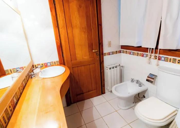 Amazing 4 Bedroom Chalet Villa Traful VT1 by Apartments Bariloche