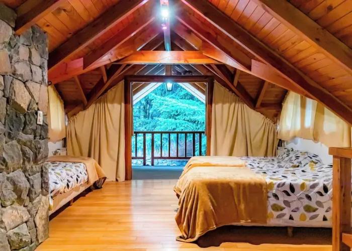 Amazing 4 Bedroom Chalet Villa Traful VT1 by Apartments Bariloche