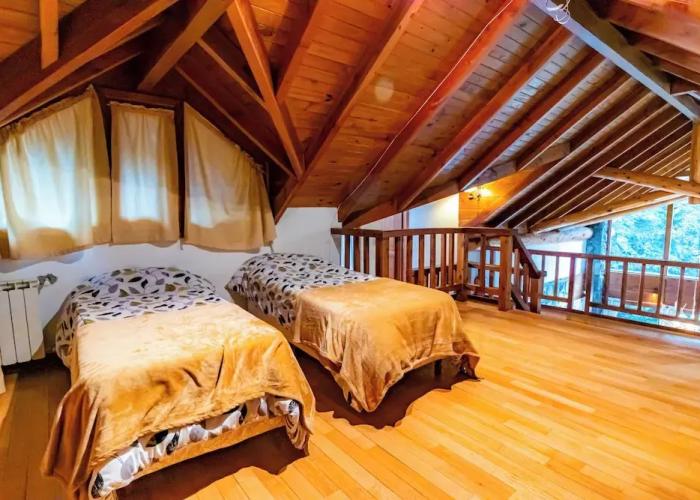Amazing 4 Bedroom Chalet Villa Traful VT1 by Apartments Bariloche