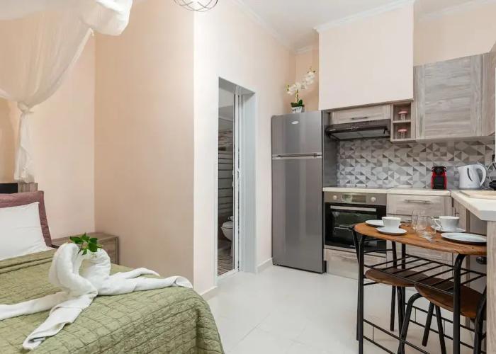 Fouki Studio lovely Ipsos beach getaway