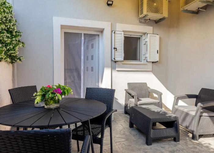 Fouki Studio lovely Ipsos beach getaway