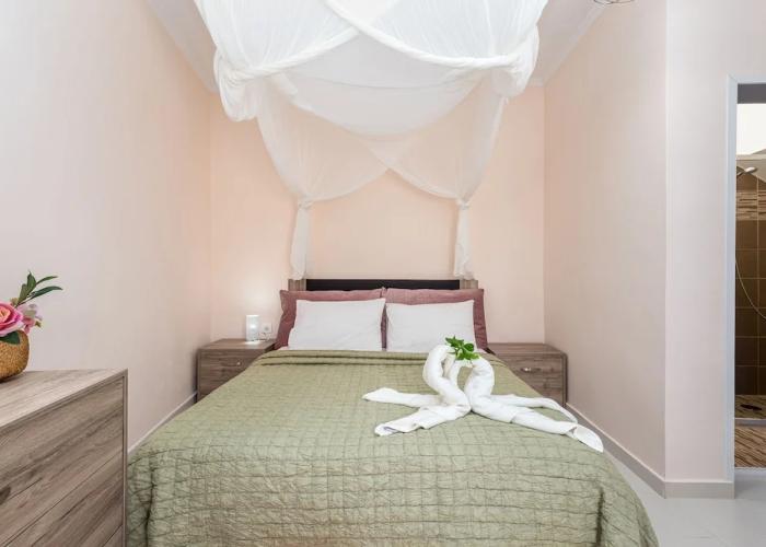 Fouki Studio lovely Ipsos beach getaway