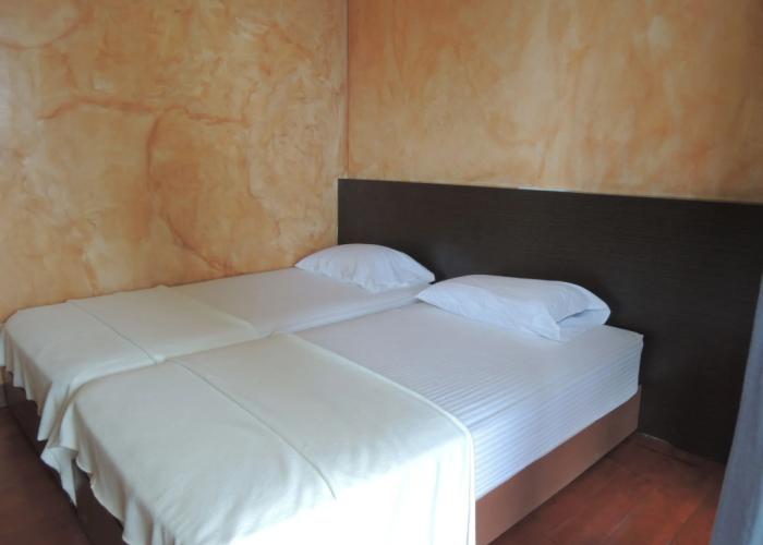 24/7 Lantawan Resort
