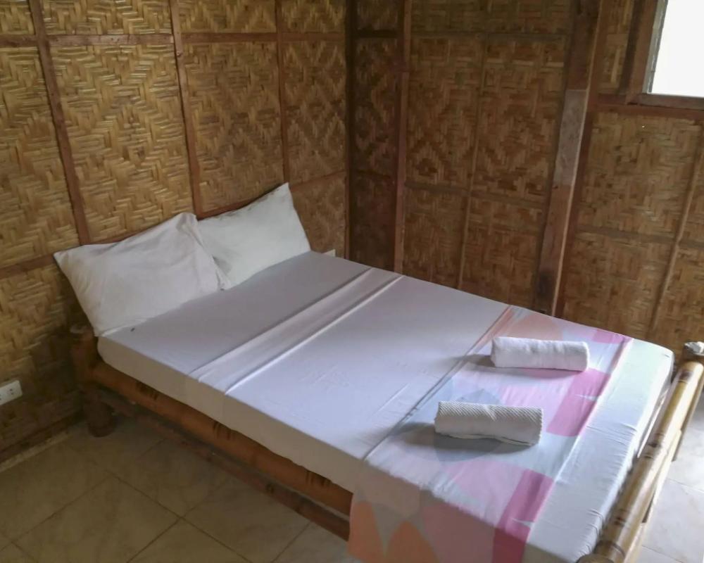 Isla Hayahay Beach Resort and Restaurant