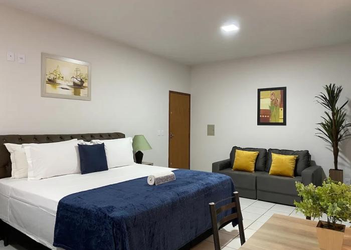 B & A Suites Inn