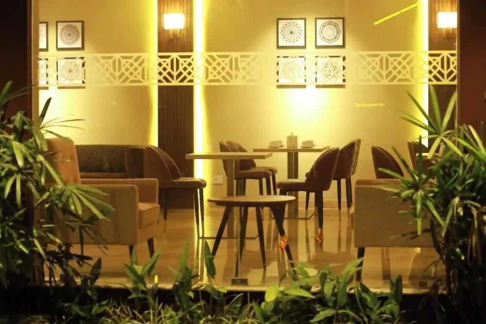 фото Magnet Hotel
