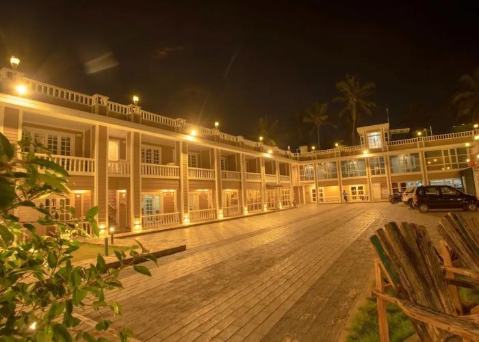 State Beach Resort & Spa