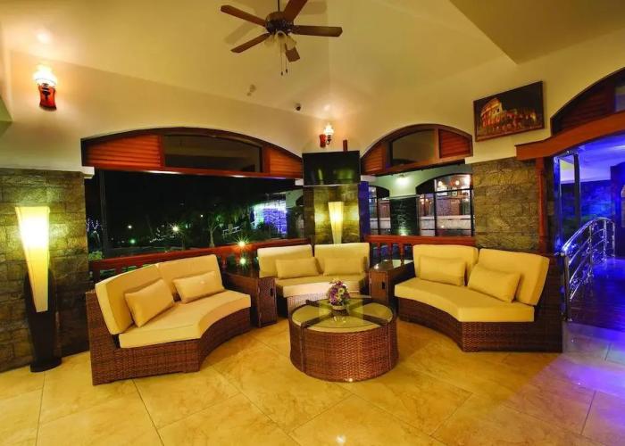 Wetzlar Resorts and Hotels