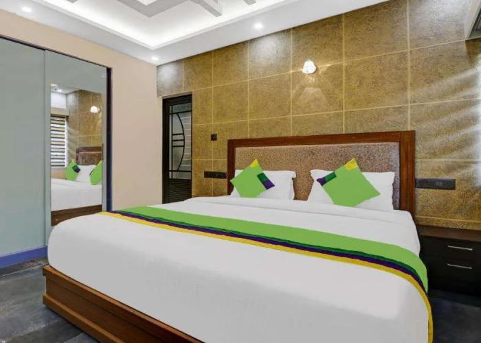 Treebo Pushpak Service Apartment