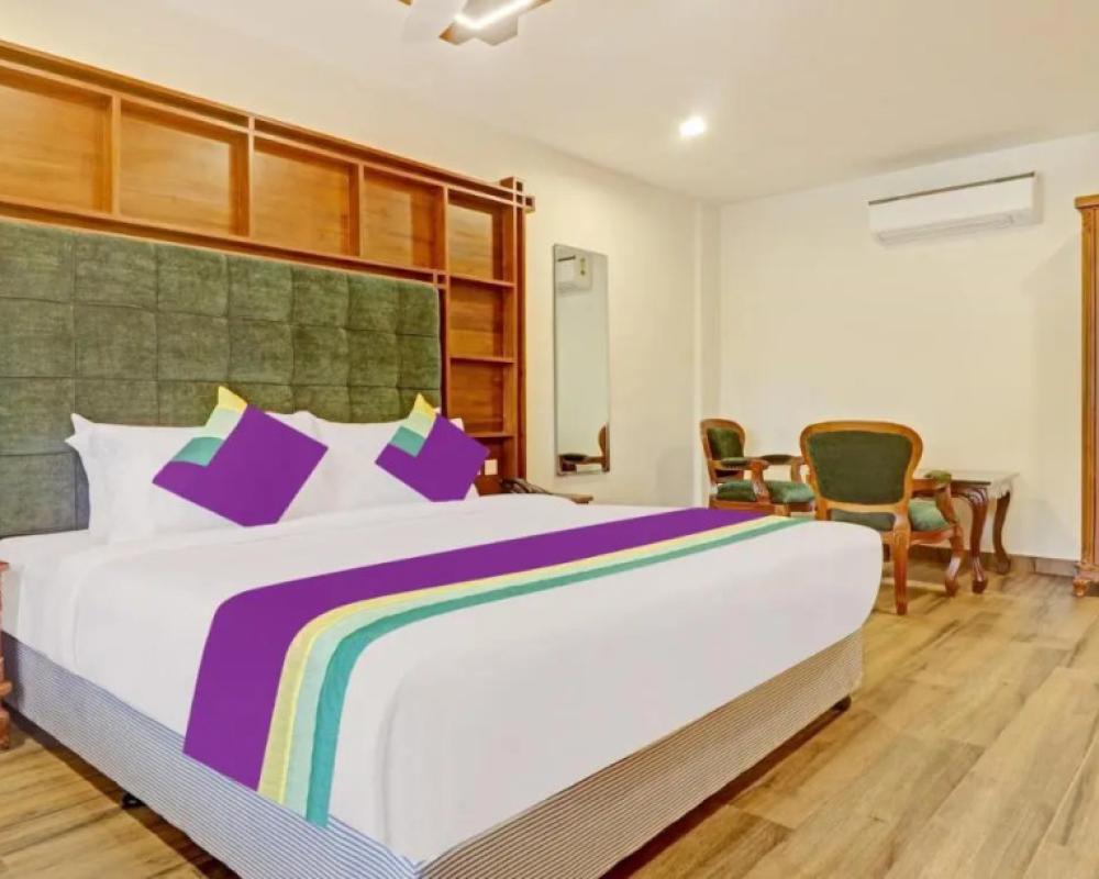 Treebo Premium Vahada