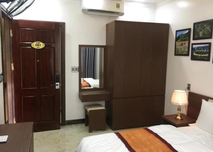 Dinh Gia Hotel