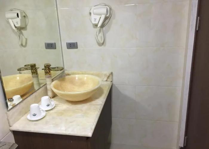 Dinh Gia Hotel