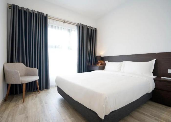 The First Stay Hotel