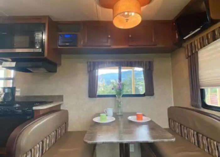 Camper House Col