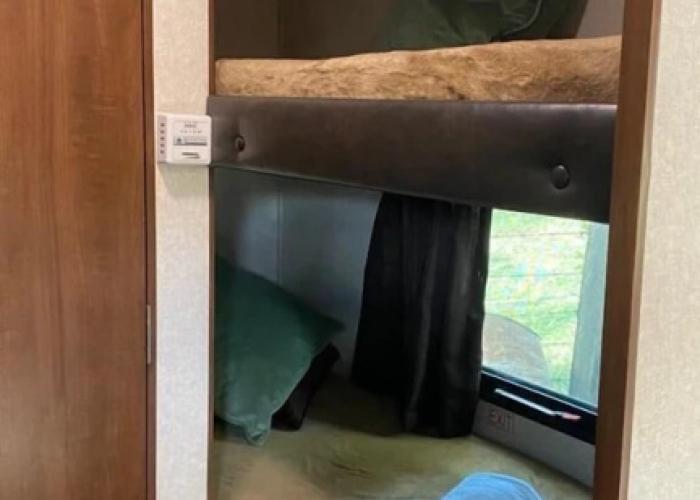 Camper House Col