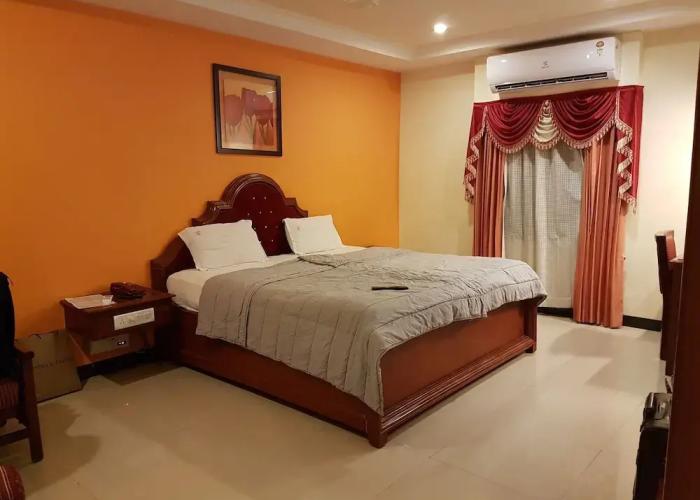 Hotel Subhalakshmi Palace