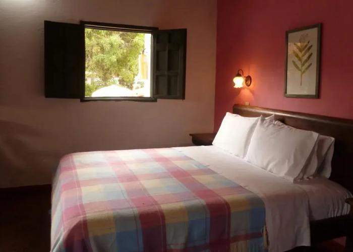 Hotel Mision Santa Barbara