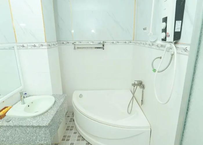 Thanh Nhan 1 Hotel Ca Mau - by BAYLUXURY