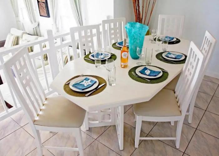 This is a Beachfront 3 Bedroom, 3 Bathroom Villa, Family-friendly Activities