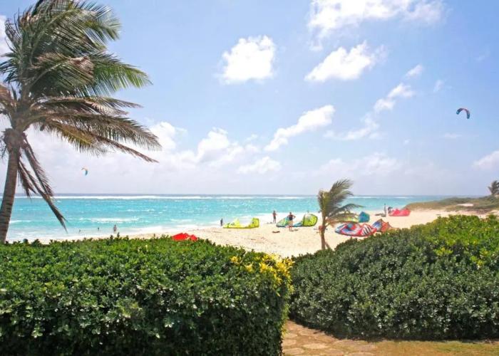 Silver Sands Beach Villas are Great for Family-friendly Activities & Surfing