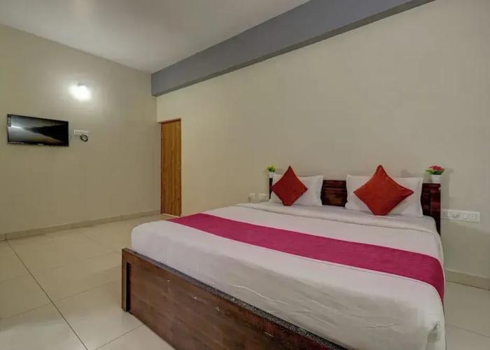 Hotel Light House Comforts - Mysore