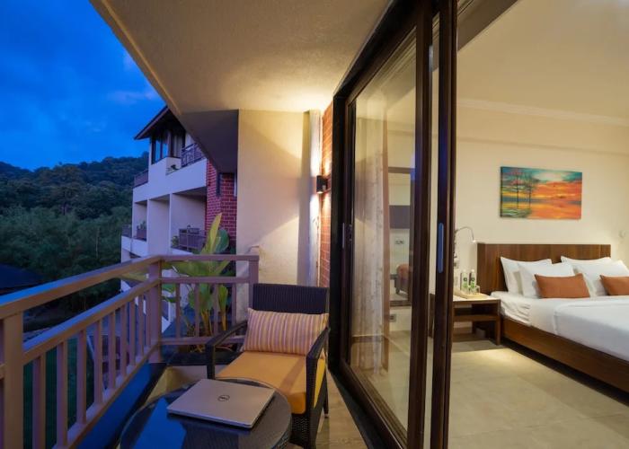 Whistling Woodzs Resort