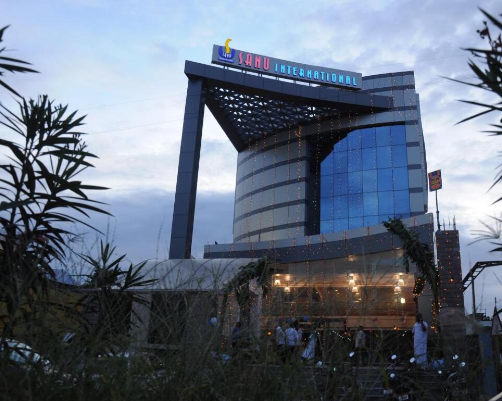 Hotel Sanu International
