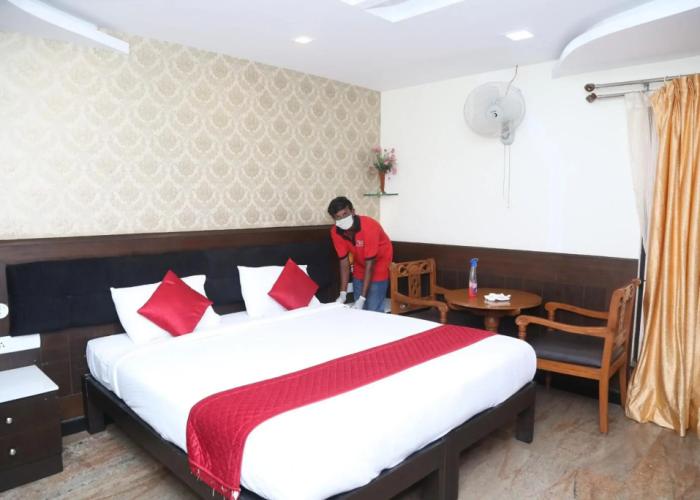 Hotel Sumi Palace