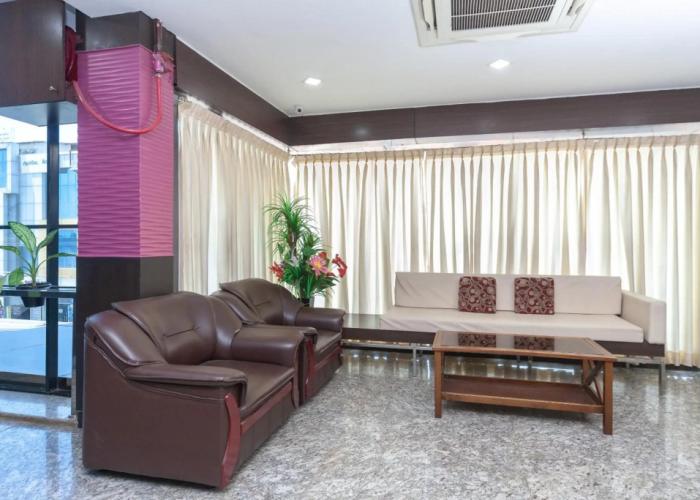 Hotel Sumi Palace