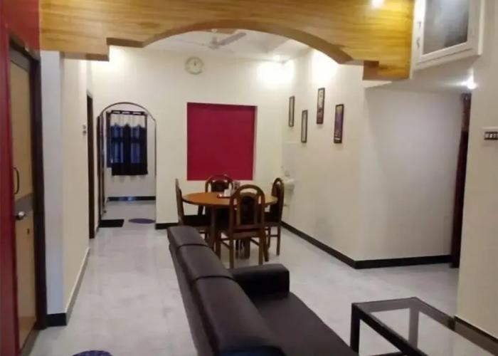 Hotel Barnabas Homestay