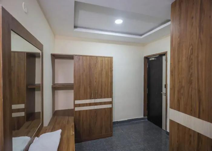 Hotel Vasantham Inn