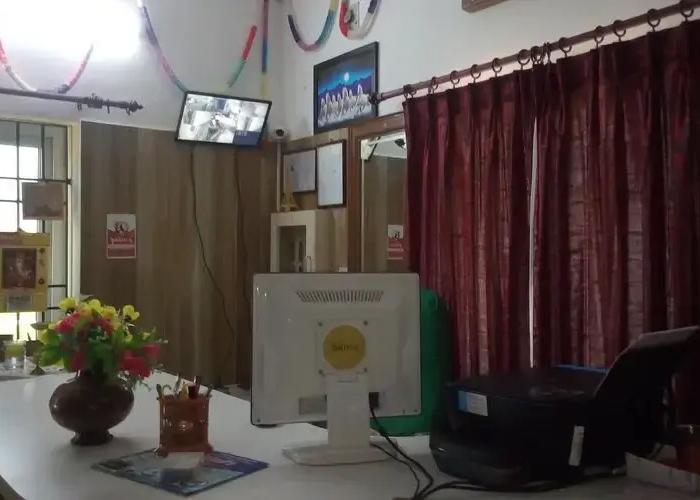 Haleemas Residency