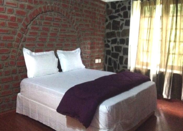 Zacs Valley Resort