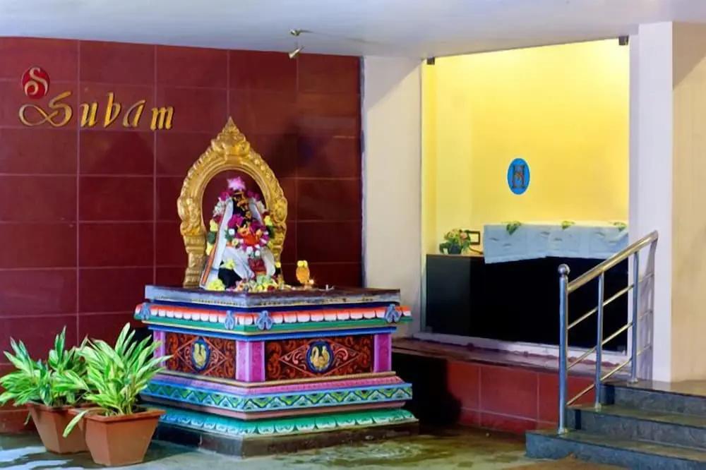 фото Hotel Subham