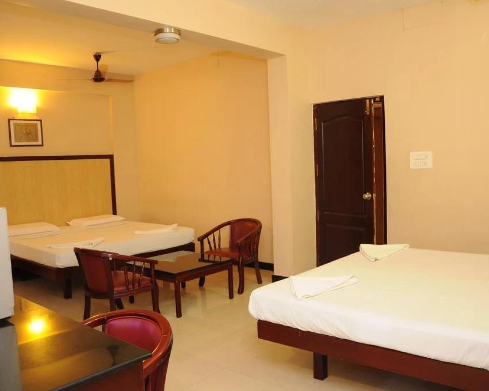фото Hotel Subham