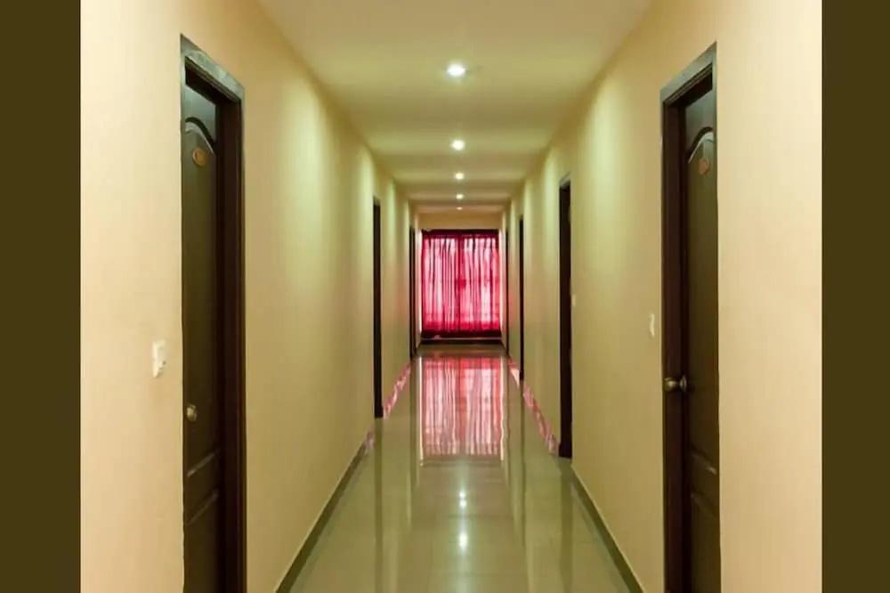 фото Hotel Subham
