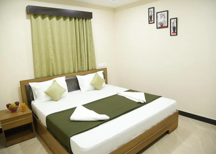 Hotel Amirtham Inn