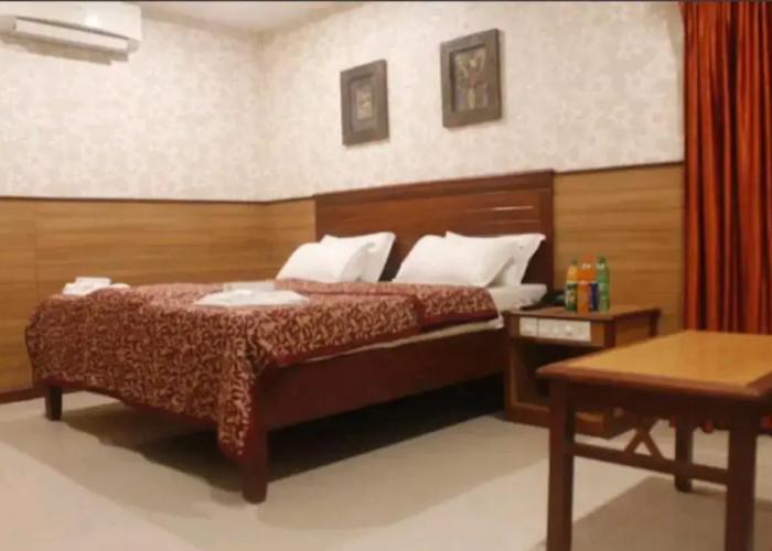 Hotel Chitra Park