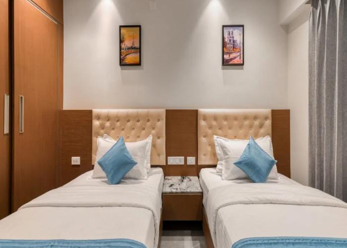 J Square Inn
