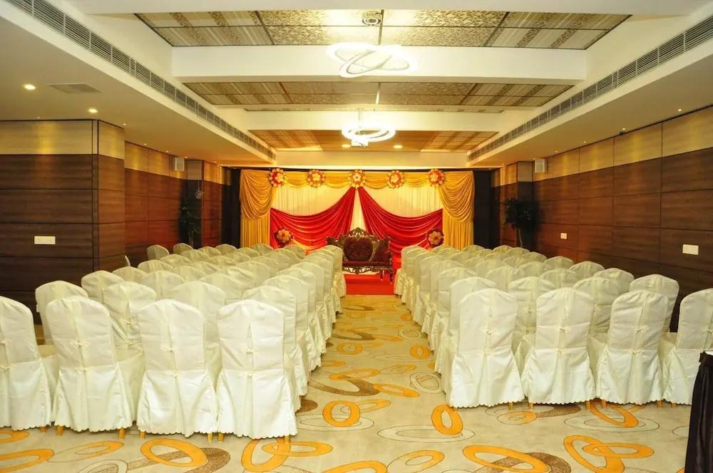 фото Hotel Atrium