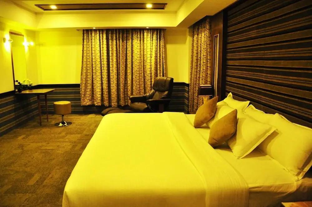 фото Hotel Atrium
