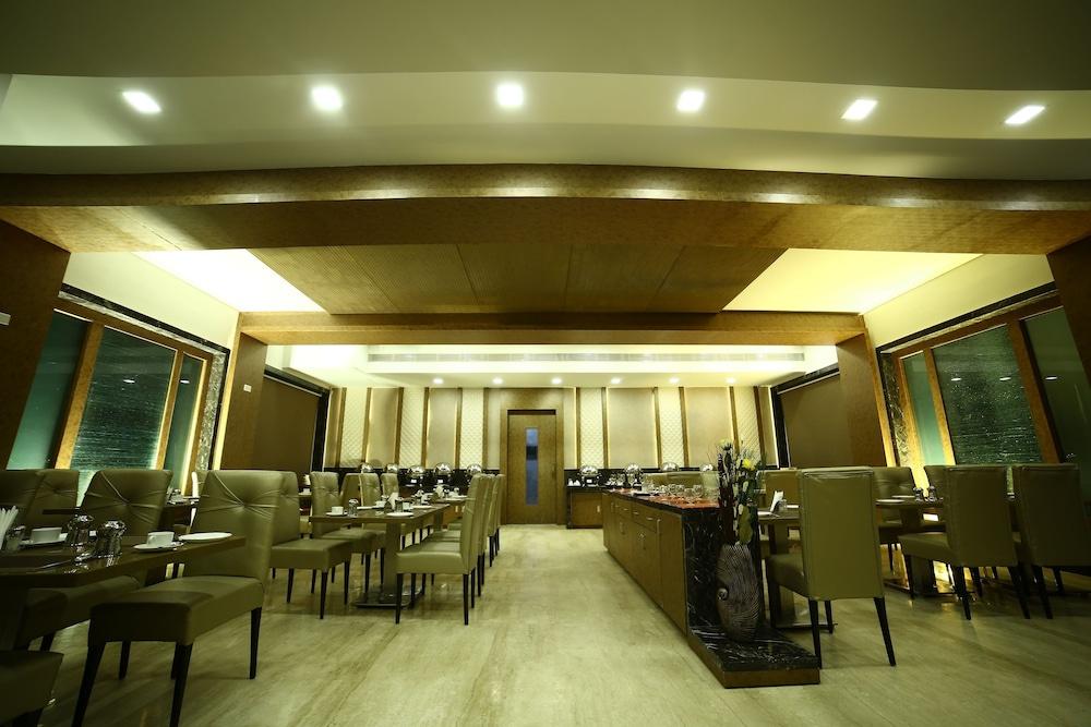 фото Hotel Regency Inn