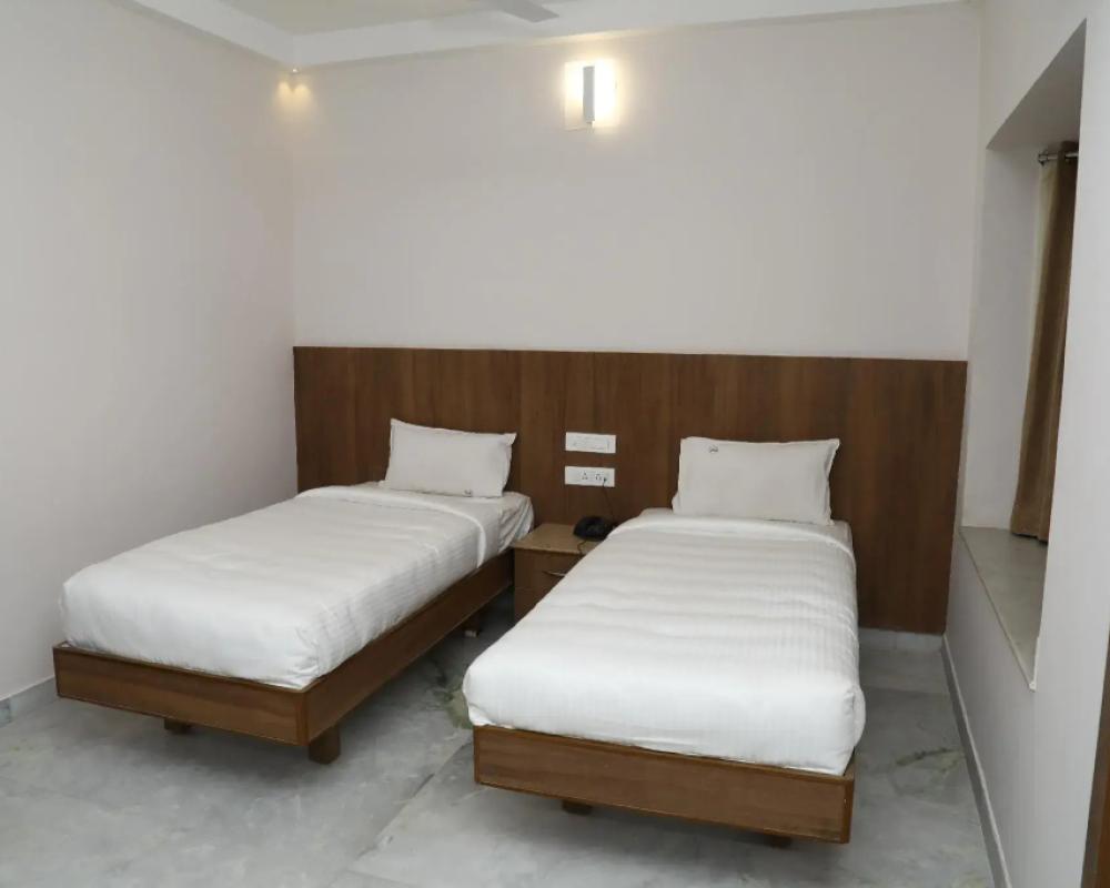 фото Hotel Regency Inn