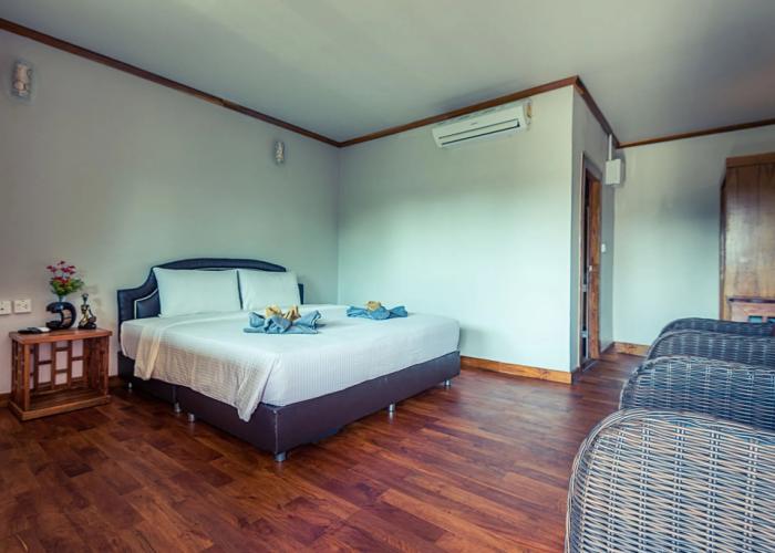 Lipe Village Resort